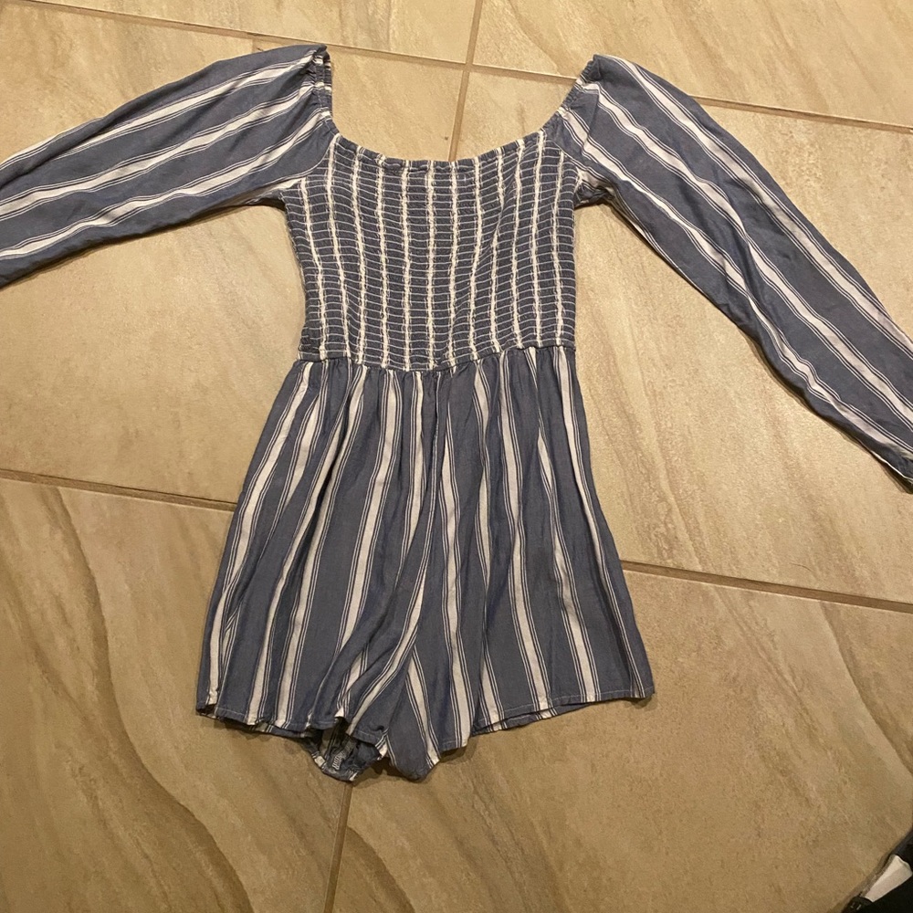 Gorgeous Stripped Hollister Romper! Hampton Vibes